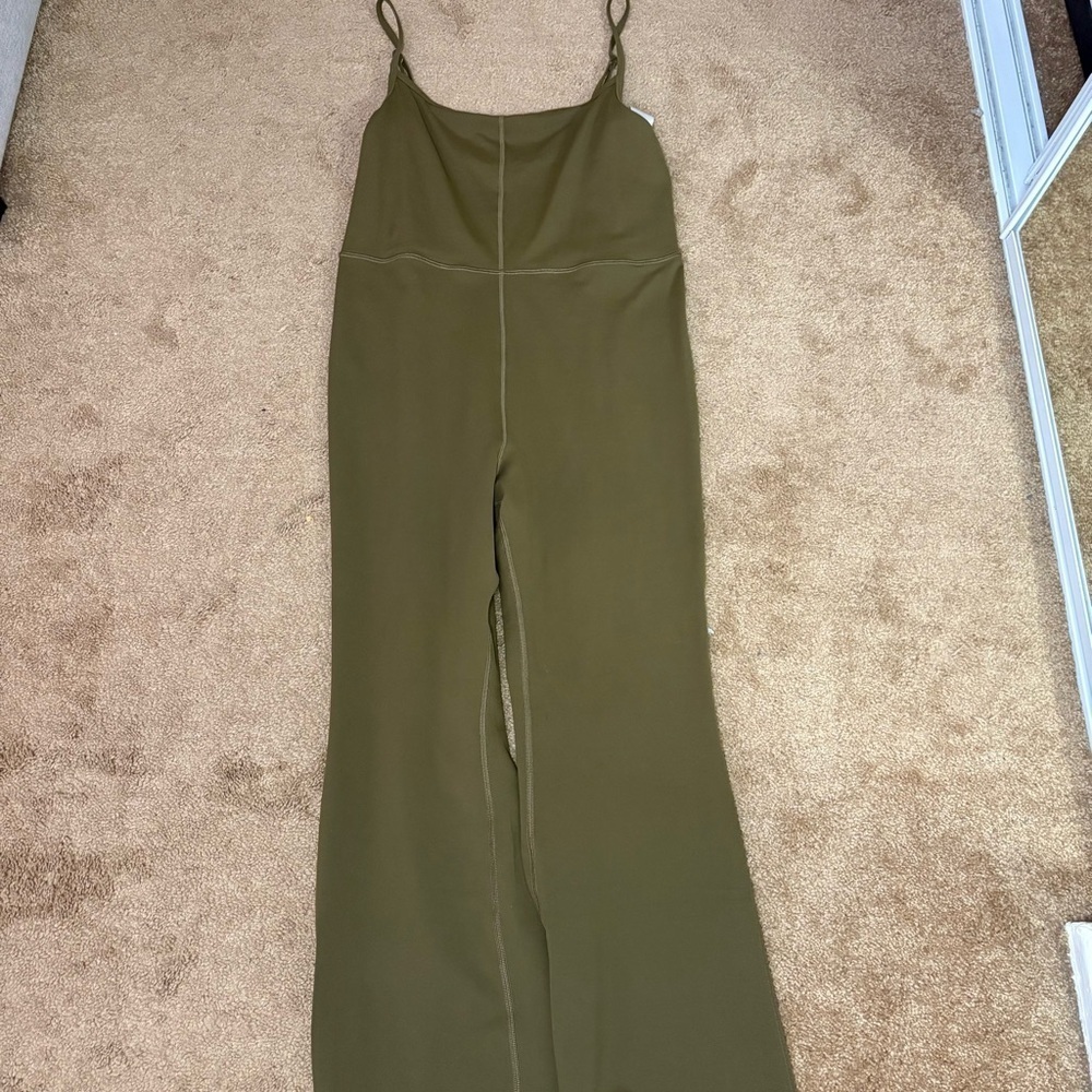 Aritzia Wilfred Free Divinity Kick Flare Jumpsuit in Bough Green Size XL New
